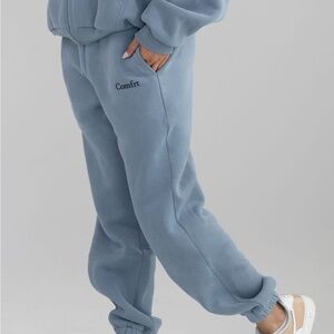 Comfrt Cloud Sweatpants like new size xs